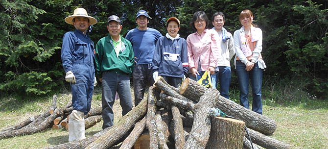 阿蘇キャンパスにて農学部基礎講座「シイタケ栽培コース」が開かれました