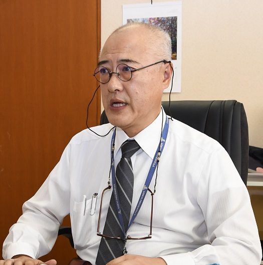 工学部・大山学部長525right.jpg