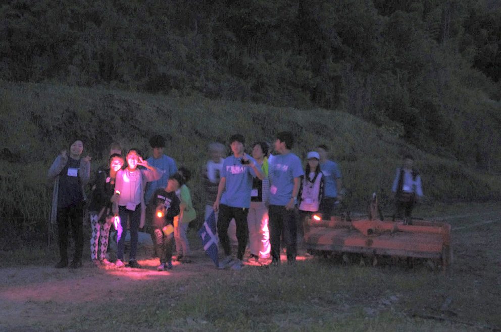0604walk2.jpg
