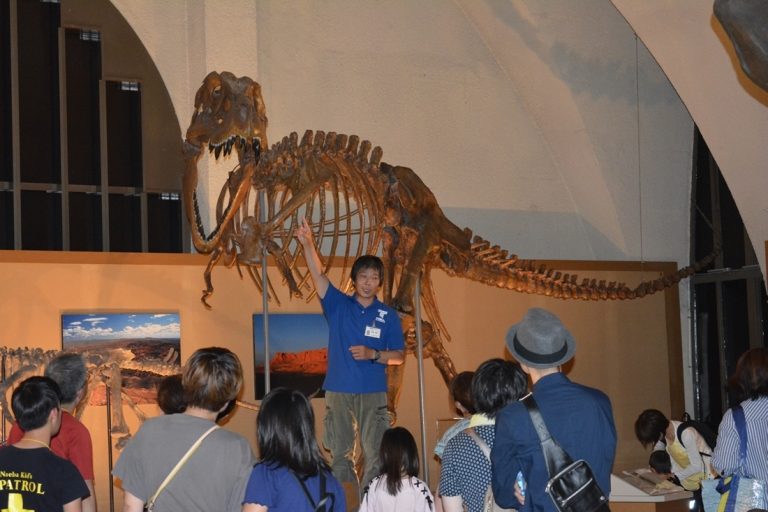 博物館ガイドツアー (2)_525.jpg