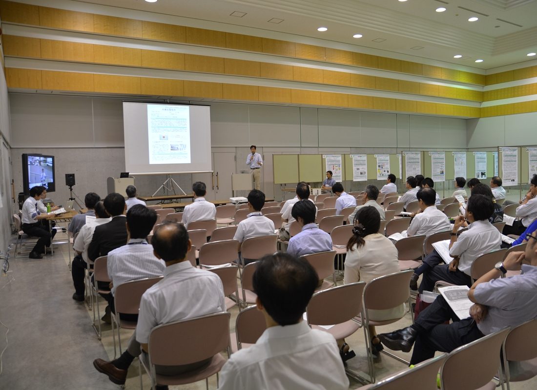 湘hp報「研究の峰・交流会」02.jpg