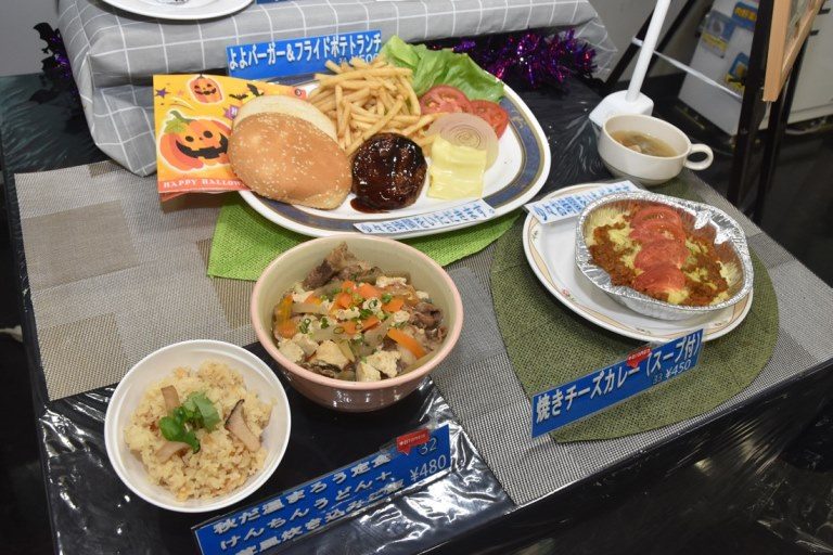 2019代々木学食試食会 (2)_525.jpg
