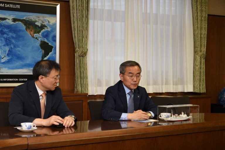漢陽大総長来学 (5)525.jpg