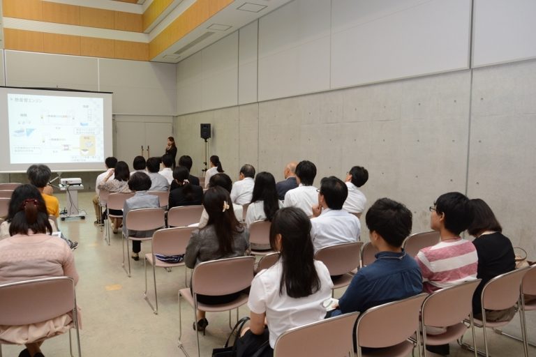 研究交流会 (4)_525.jpg