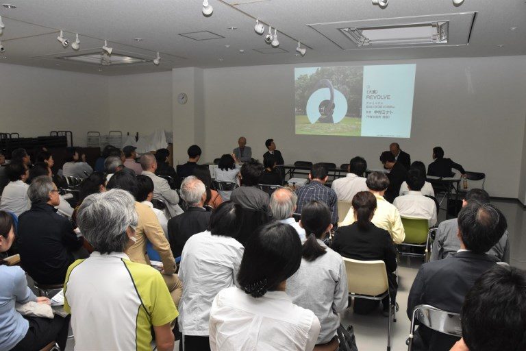 野外彫刻シンポ_525.jpg