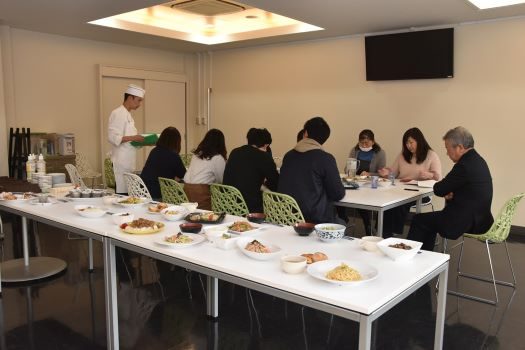 代々木学食試食会 (2)525.JPG