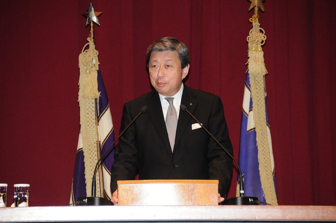 ｈｐ報告「秋学期入学式」02.jpg