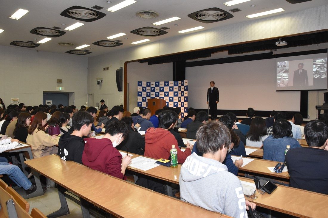 チャレセン最終報告会 (2).jpg