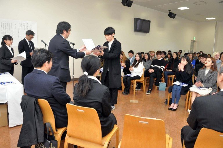 日本語特別講座修了式１_525.jpg