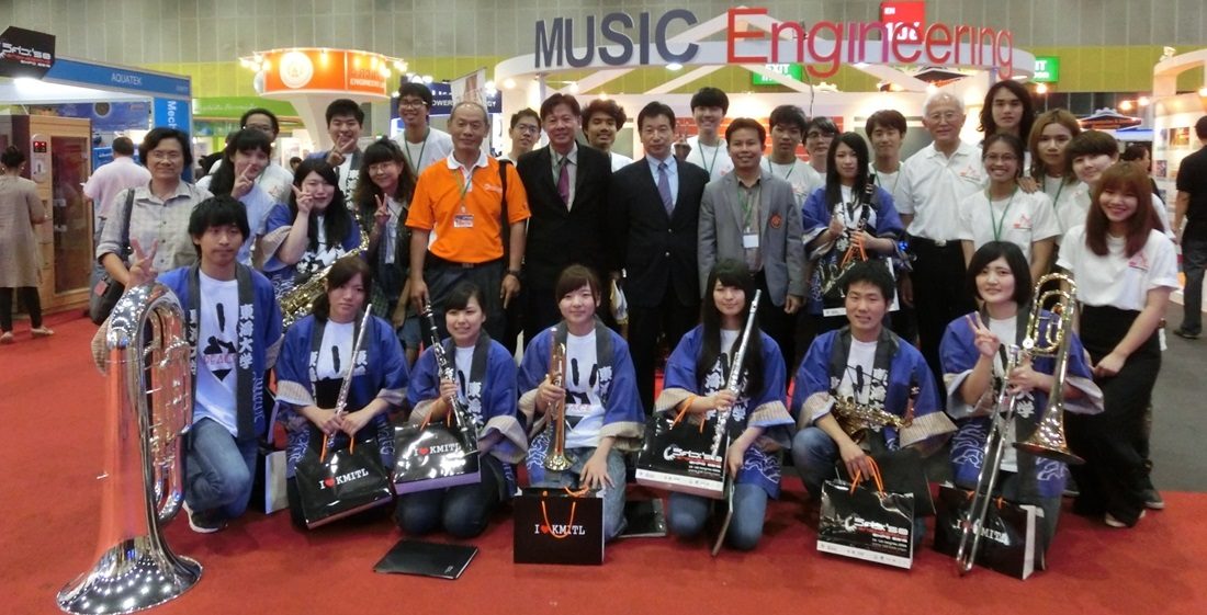 湘hp報「吹奏楽研究会・タイ演奏会」01.jpg