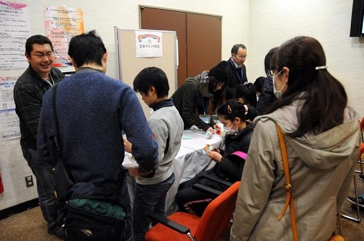理ｈｐ報告「科学広場」04.JPG