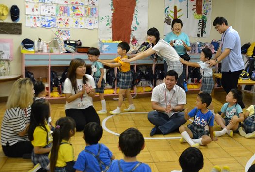 園児と交流1_525.jpg