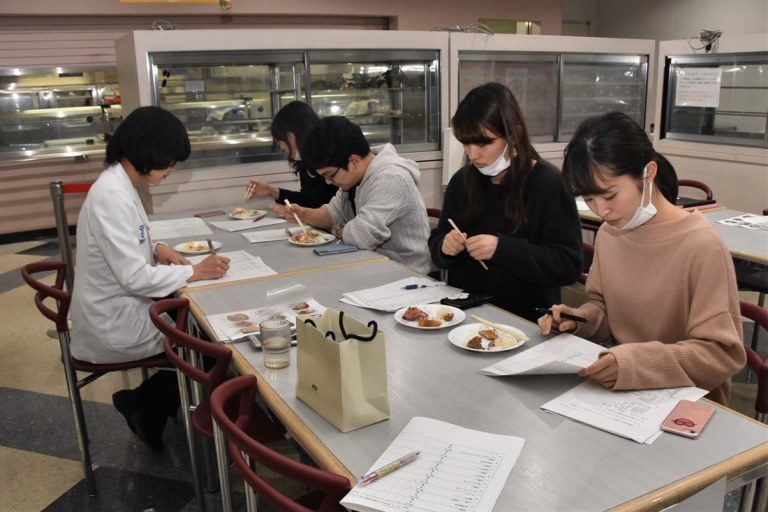 伊勢原学食試食会 (3)_525.jpg