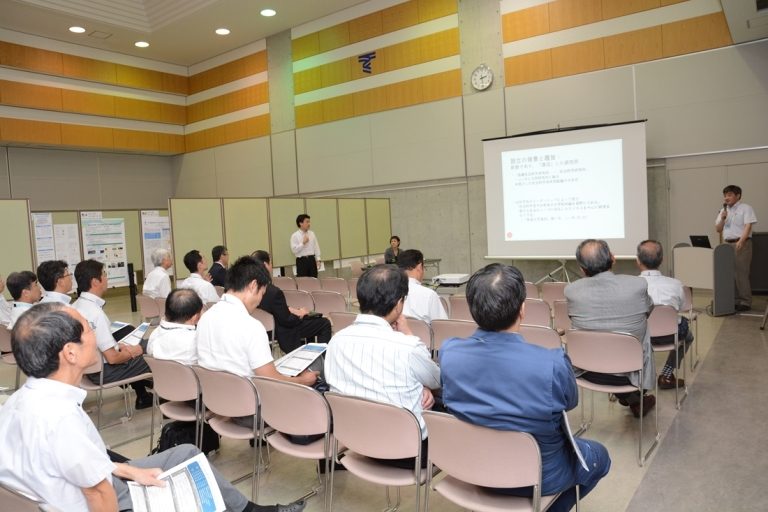研究交流会 (3)_525.jpg