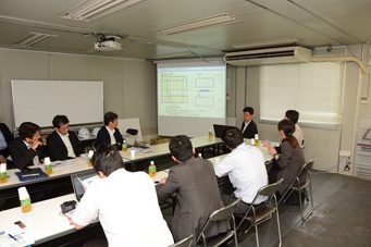 19号館見学会 (2)_341.jpg
