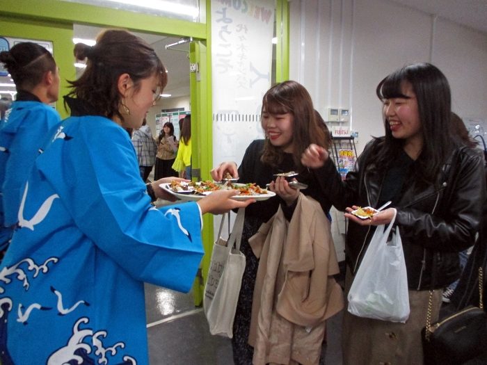 代々木学食試食会 (2)_525.jpg