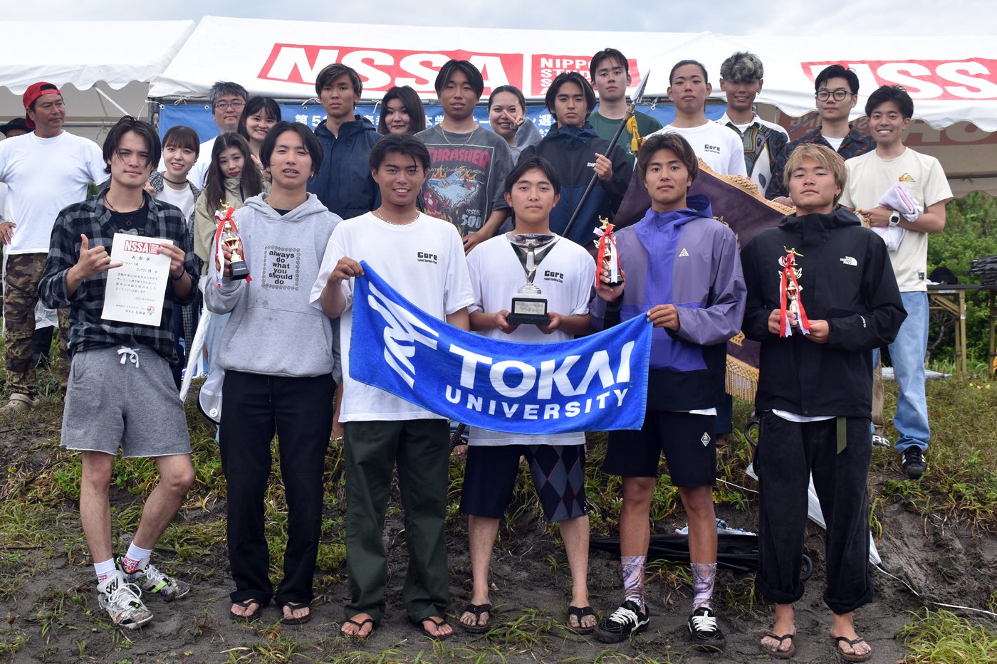 サーフィンサークルCOREが全日本学生選手権大会の団体戦で秋春連覇を