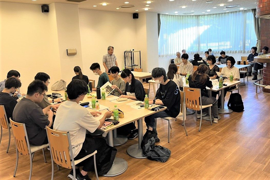 資格教育センターでは「彫刻を触る☆体験ツアー2024」を開催しました