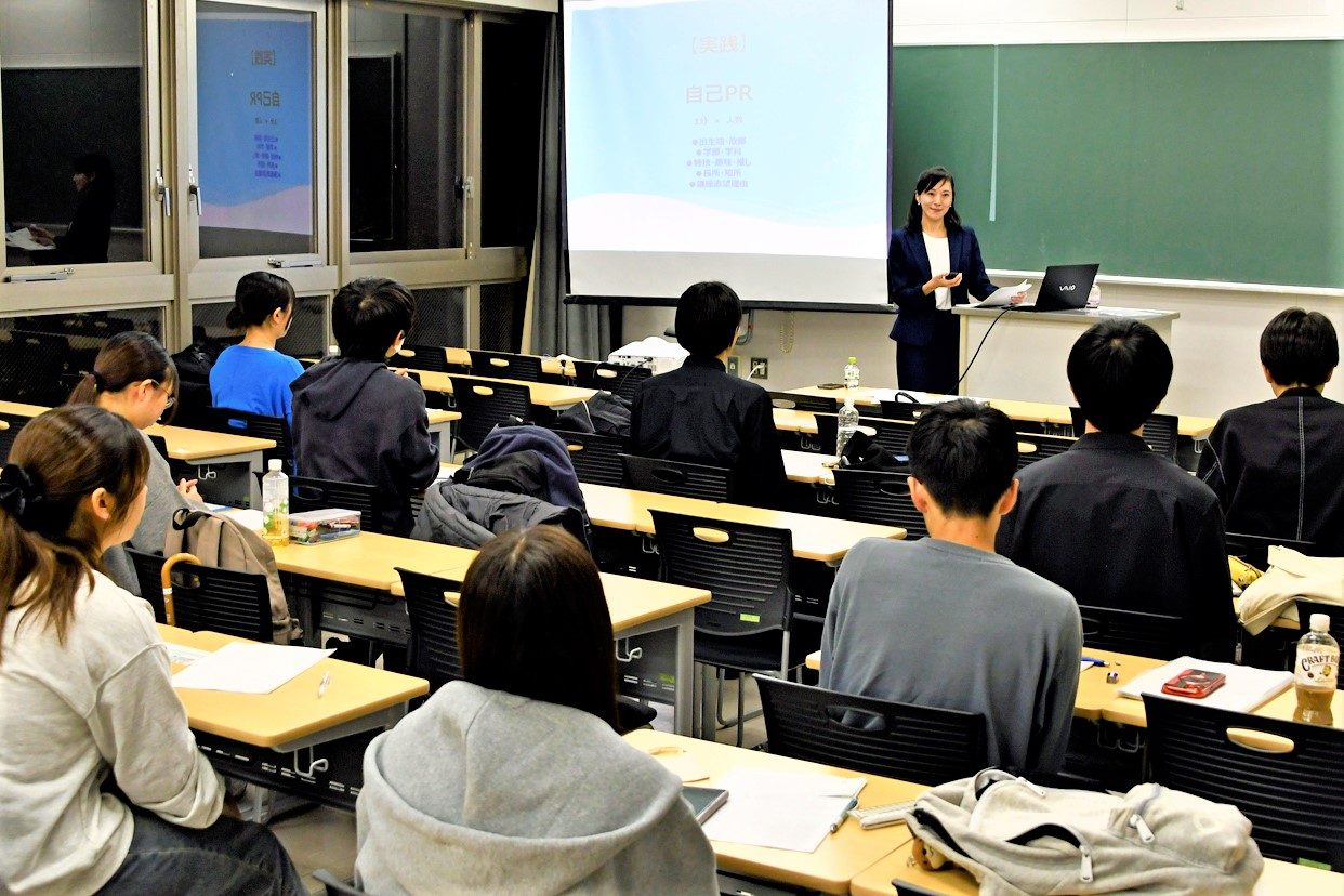 湘南キャンパスで「メディア業界就職対策実践講座」を開講しています
