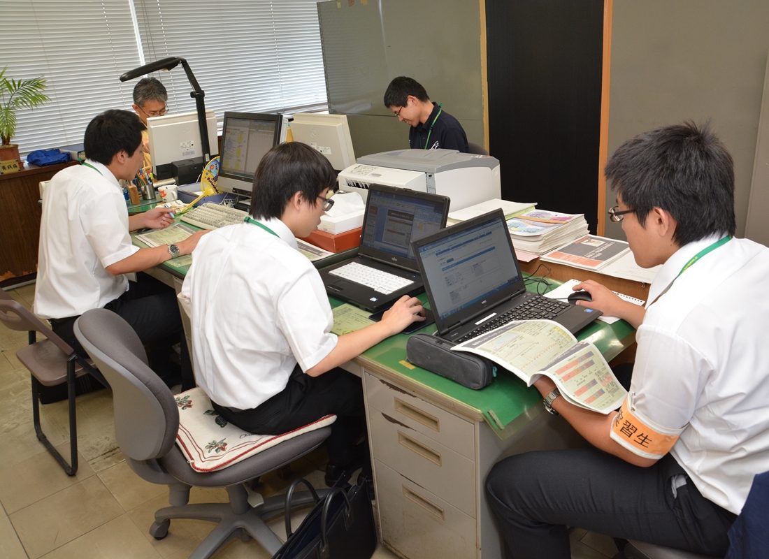 政経hp報「自治体インターンシップ」02.jpg