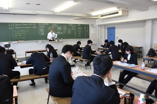 ３年次生就活セミナー (1)525.jpg