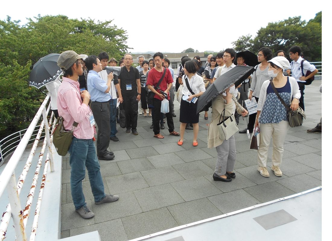 工hp報「建築学会」05.jpg