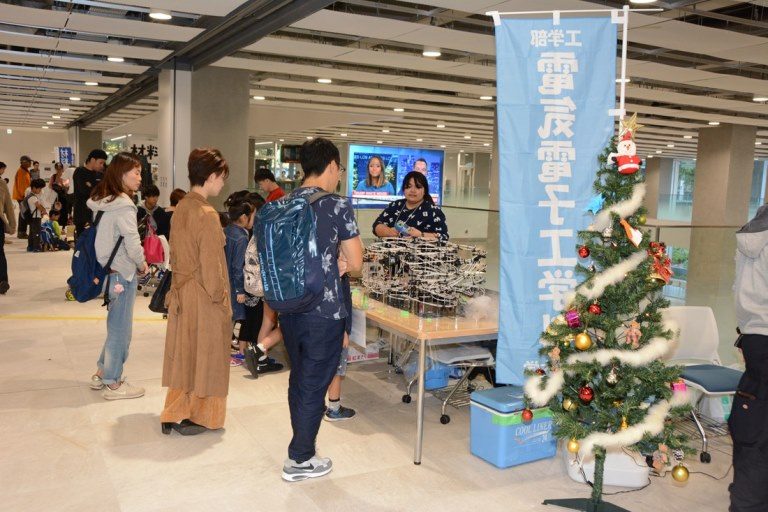 電気電子建学祭4_525.jpg