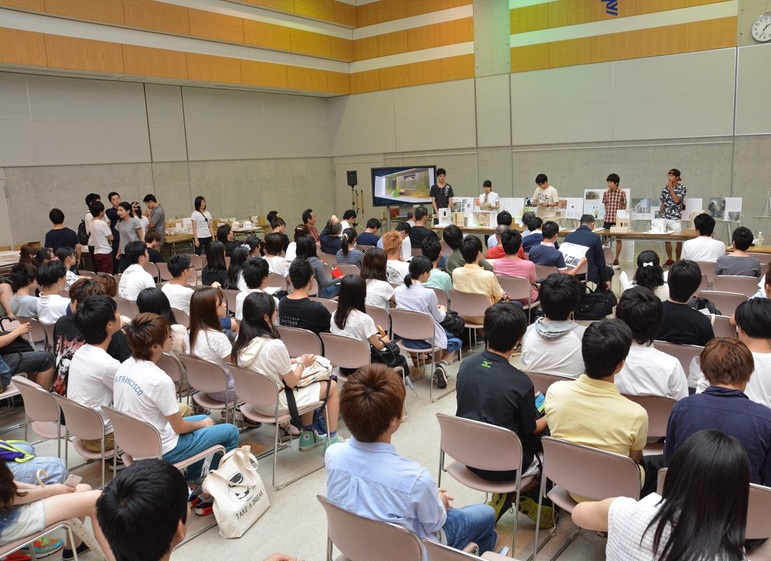 工hp報「総合講評会」02.jpg