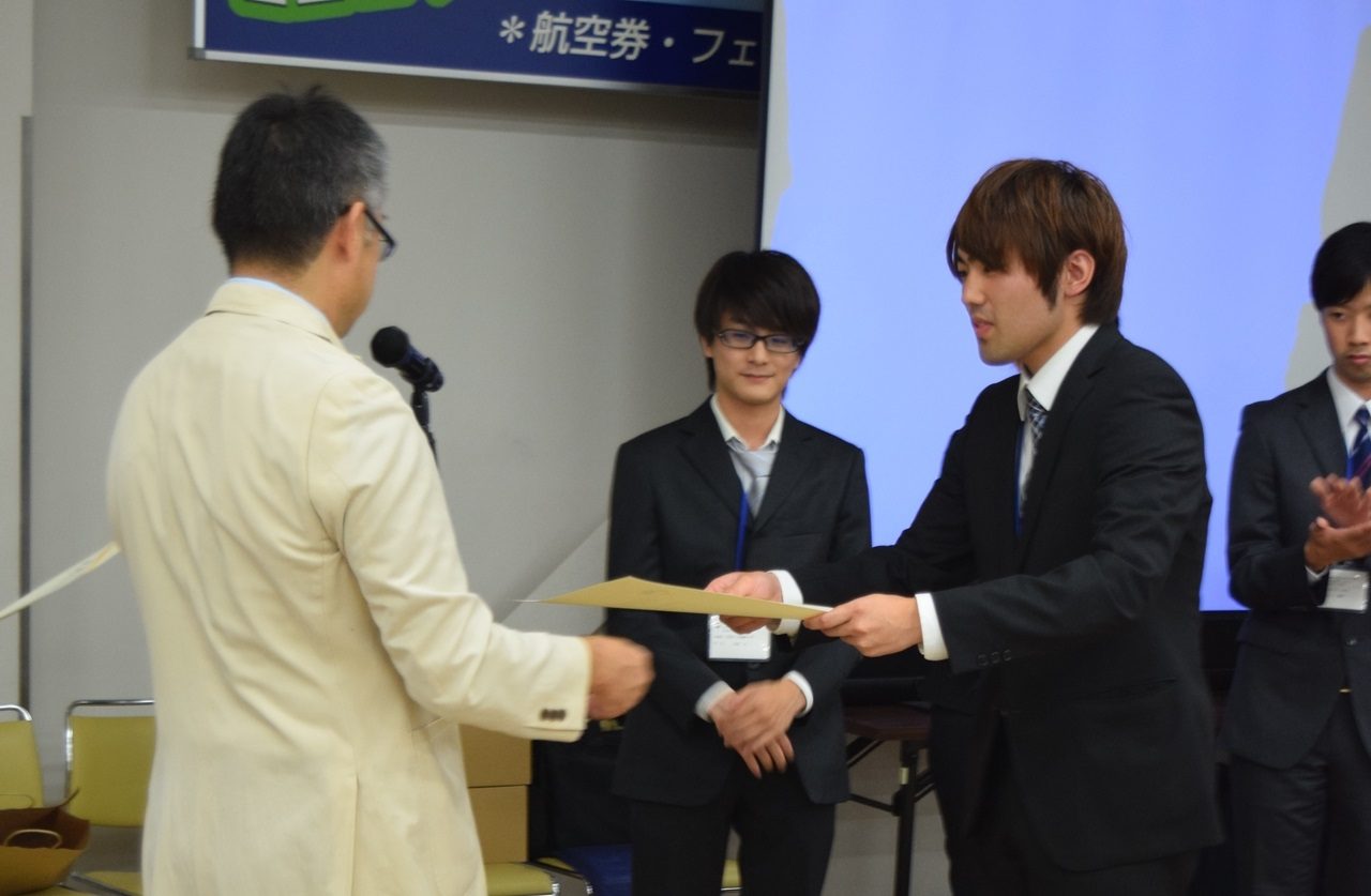 工hp報「卒研コンテスト2015」03.jpg