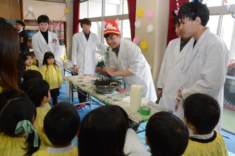 清水幼稚園科学実験教室４_525.jpg
