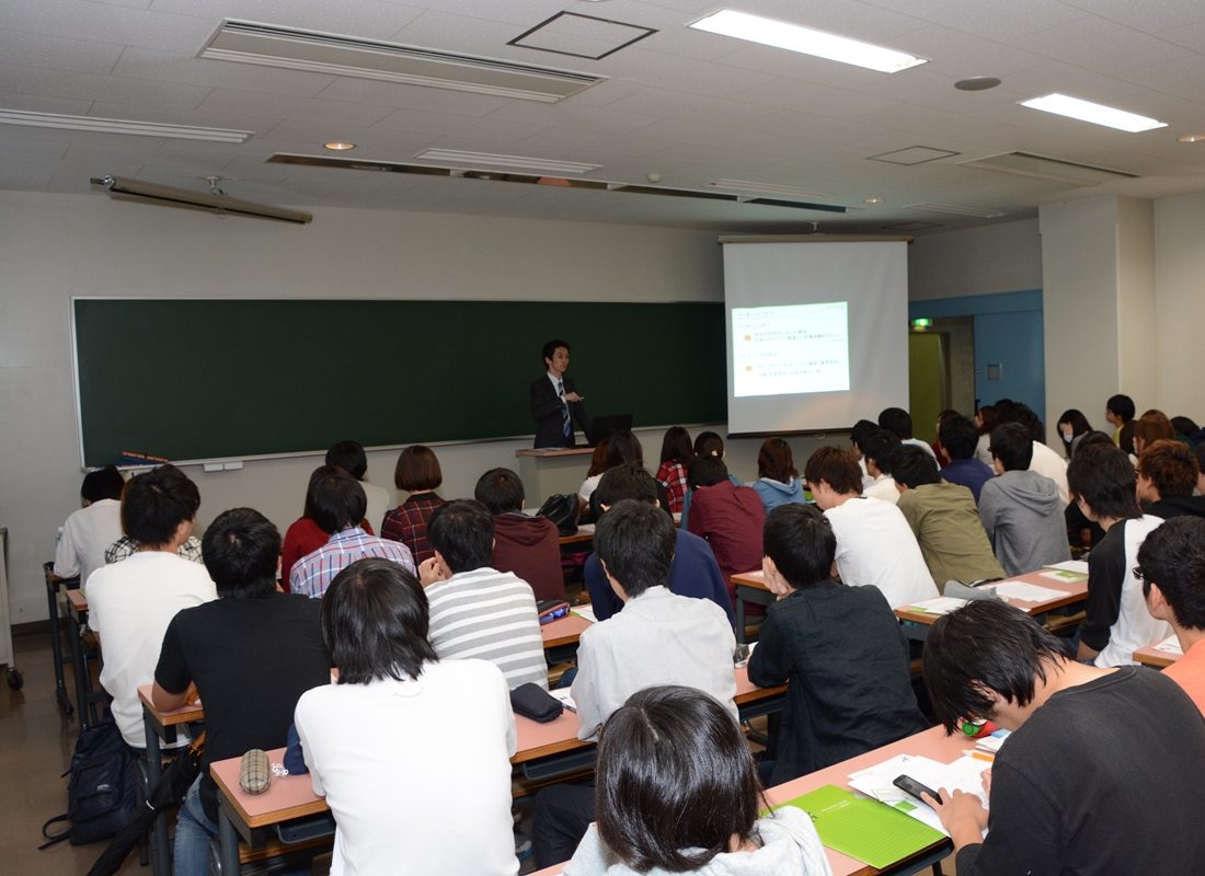 工hp報「生命化学・インターン講座」02.jpg