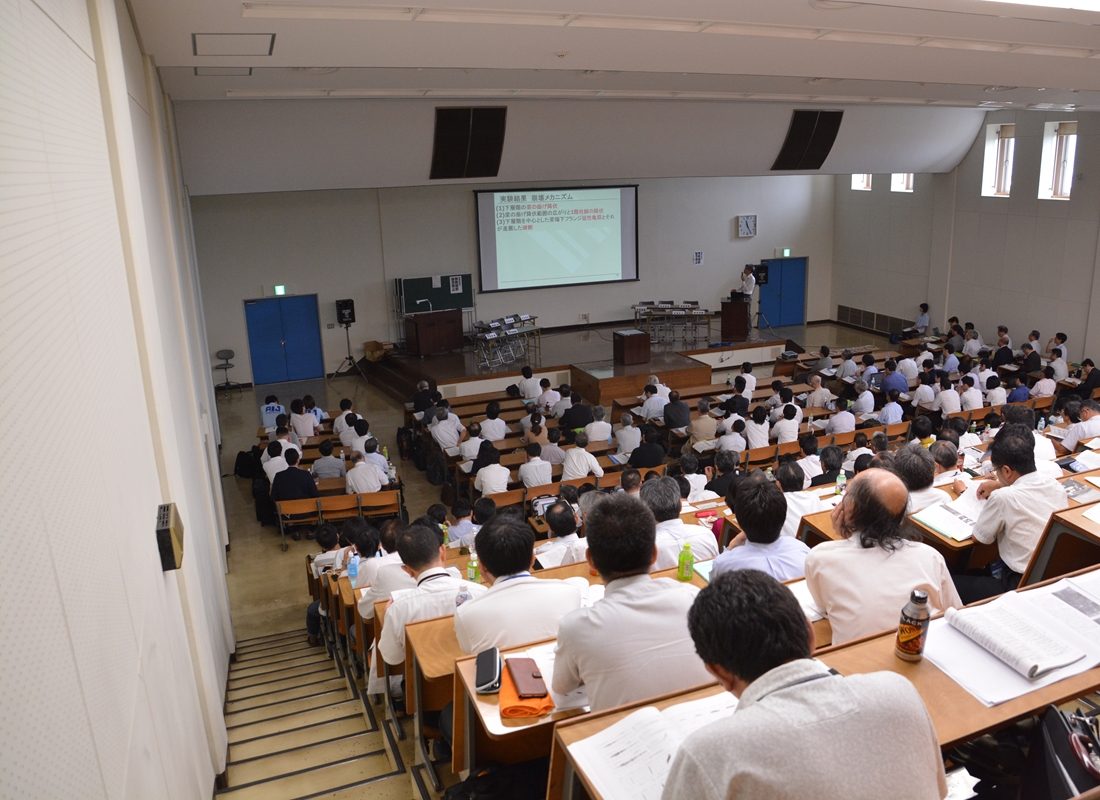 工hp報「建築学会」02.jpg