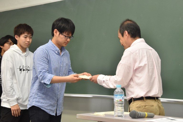 電気電子工学科新入生研修会 (2)_525.jpg
