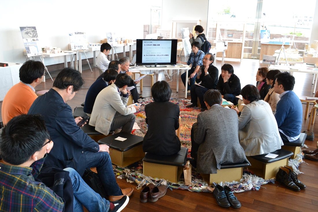 工hp報「卒業設計・建築デザイン展」01.jpg