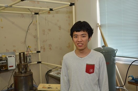 工hp報「先端技術大賞」02.jpg