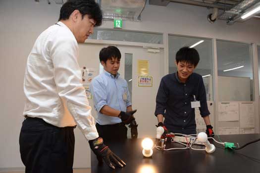 電気工事実技体験講座-(1)525.jpg