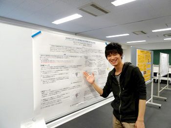 大学院情報通信学研究科が建学祭期間中にポスターセッションを行いました