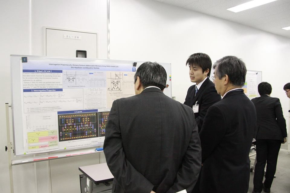 情通hp報告「企業合説院生研究発表」 (4).jpg