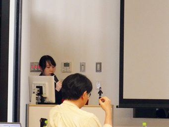 情通研究科発表2_341.jpg