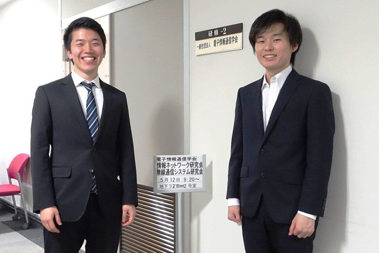 情通・学会発表_525.jpg