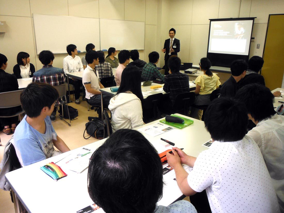 情理ｈｐ報告「就活塾」01.JPG