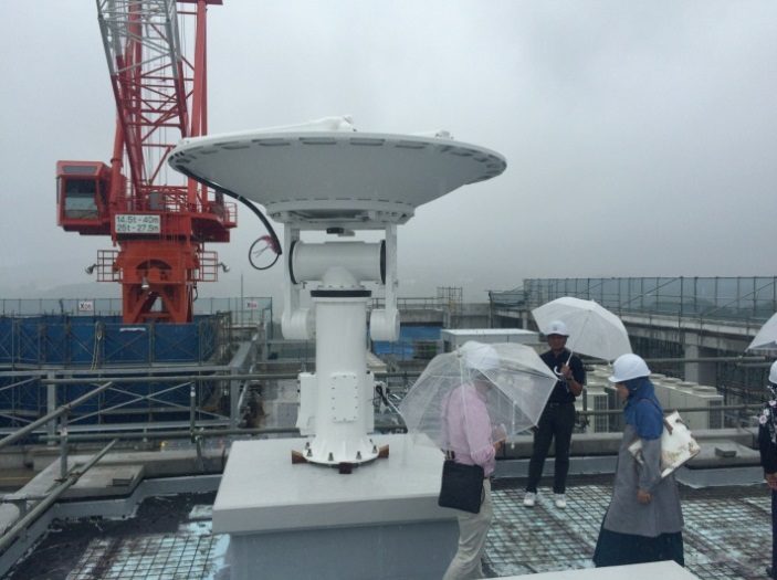 情報技術センター・19号館アンテナ見学 (4)_525.jpg