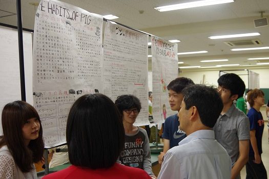 フレッシュマンゼミナールで調査発表会を行いました04.jpg