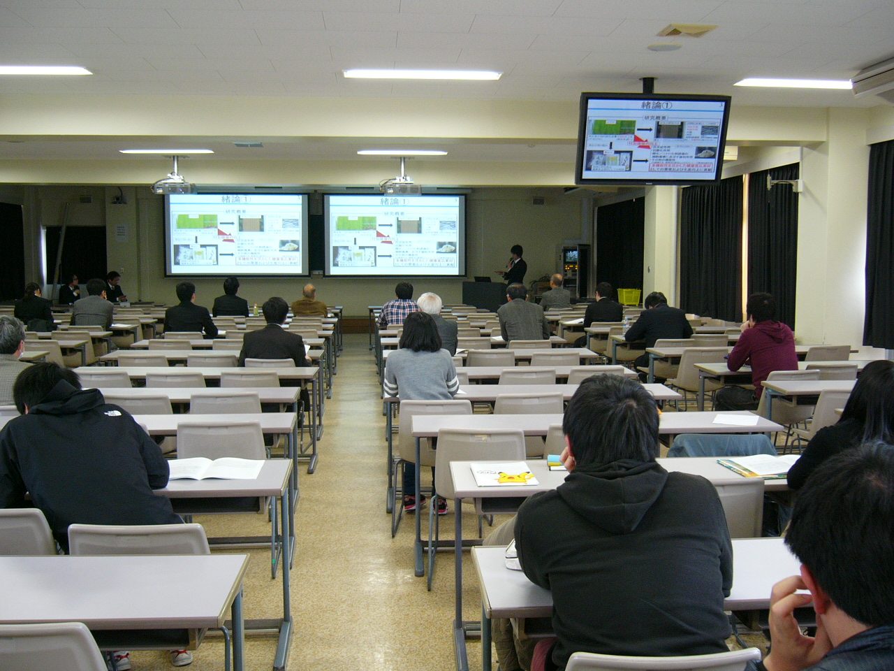 農学研究科の大学院生が研究成果を発表 (2).jpg