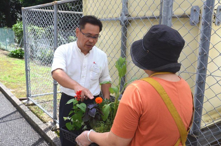 農学部基礎講座・花ハーブ (3)_525.jpg