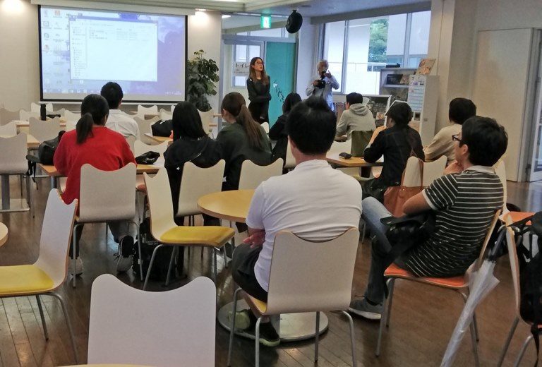 s-夏季短期留学学生帰国報告会1_525.jpg