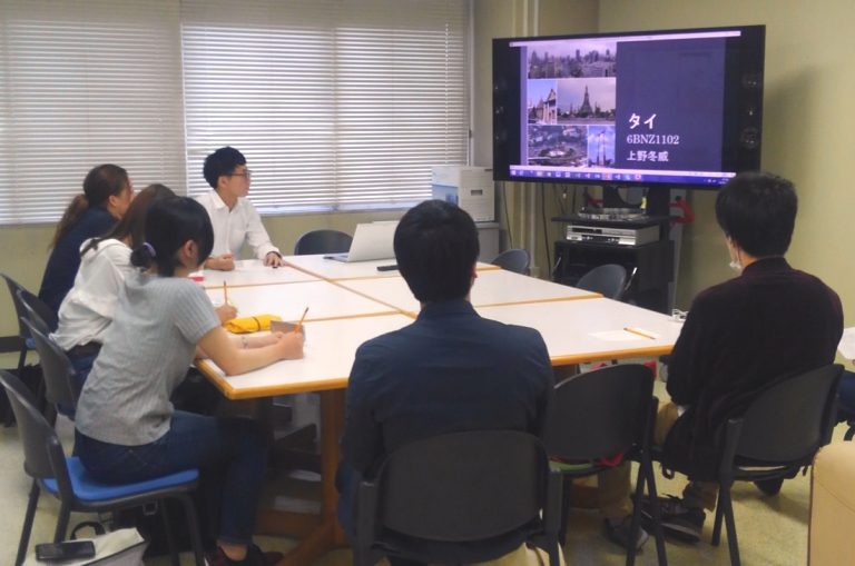 海外派遣留学帰国報告会_525.jpg