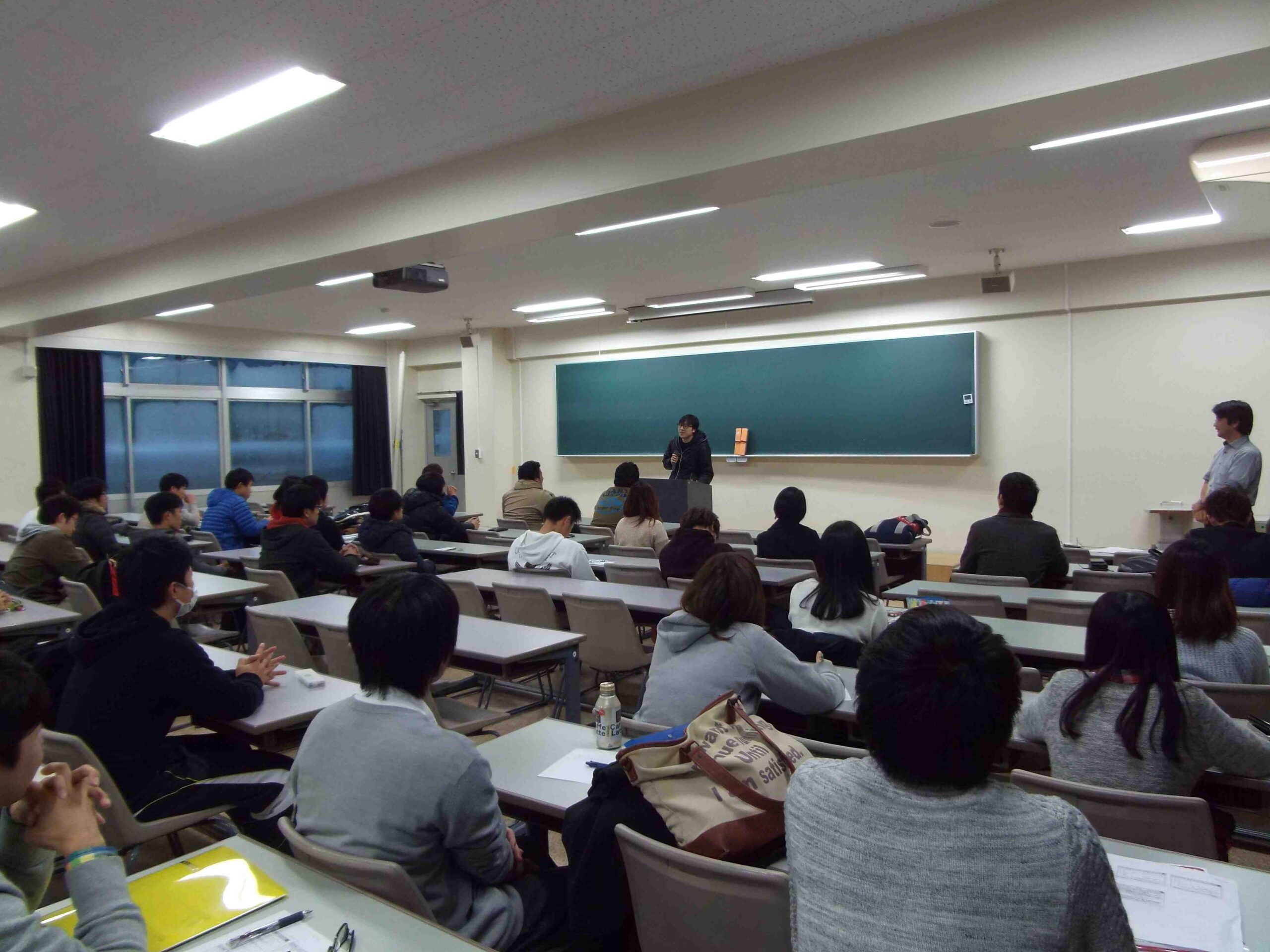 バイオサイエンス学科主催の就職支援行事を開催 (5).jpg