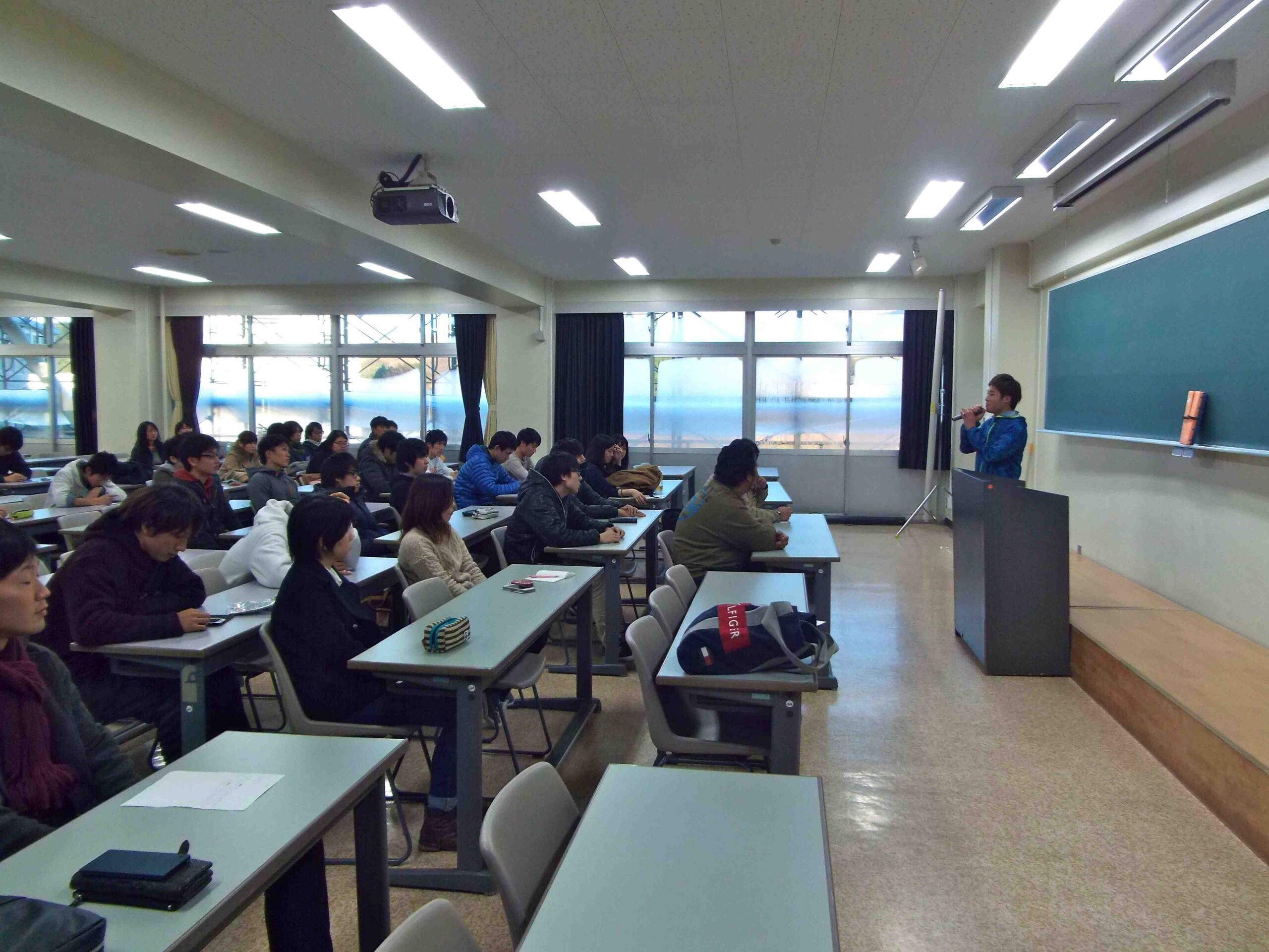 バイオサイエンス学科主催の就職支援行事を開催 (1).jpg
