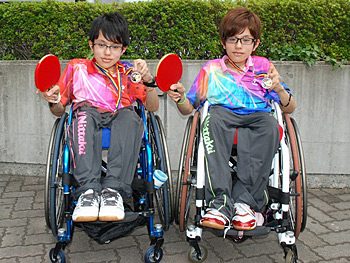 １年次生の土井健太郎選手と康太郎選手が国際大会で銅メダルを獲得しました